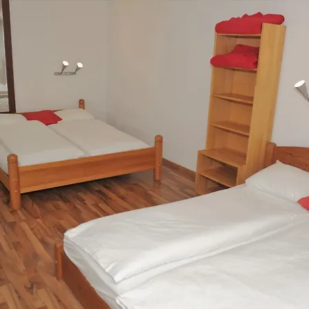 Schaefli מלון 2*