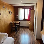 Schäfli Hotel 2*